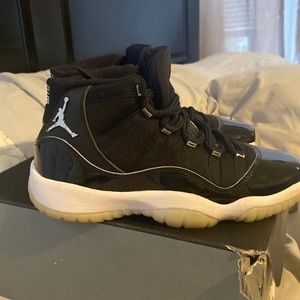 Jordan 11 used size 4.5 decent condition